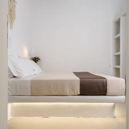 Bee Naxian House Holiday home